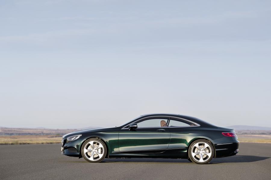  Mercedes-Benz S500 4Matic 2014 года  (фото 2 из 16)